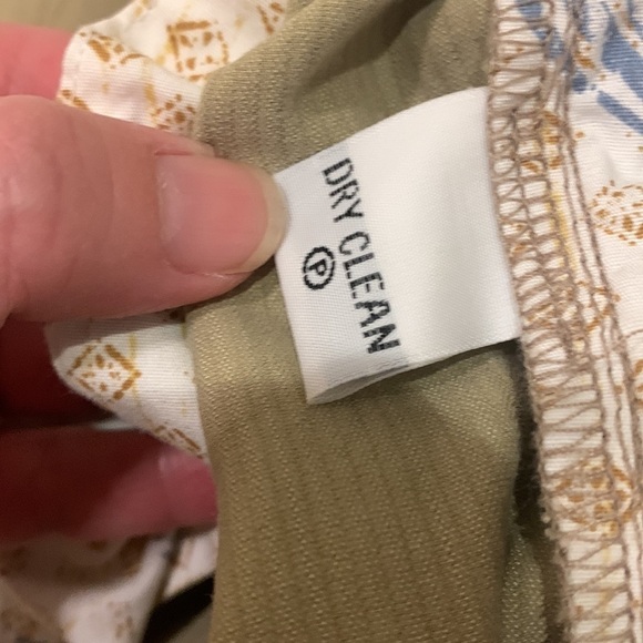 Tommy Bahama Khaki silk blend shorts size 34 - Picture 5 of 5